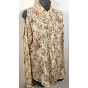 NWT Woman's Jaclyn Smith size Small Top Blouse Cutout at Shoulders Animal Print